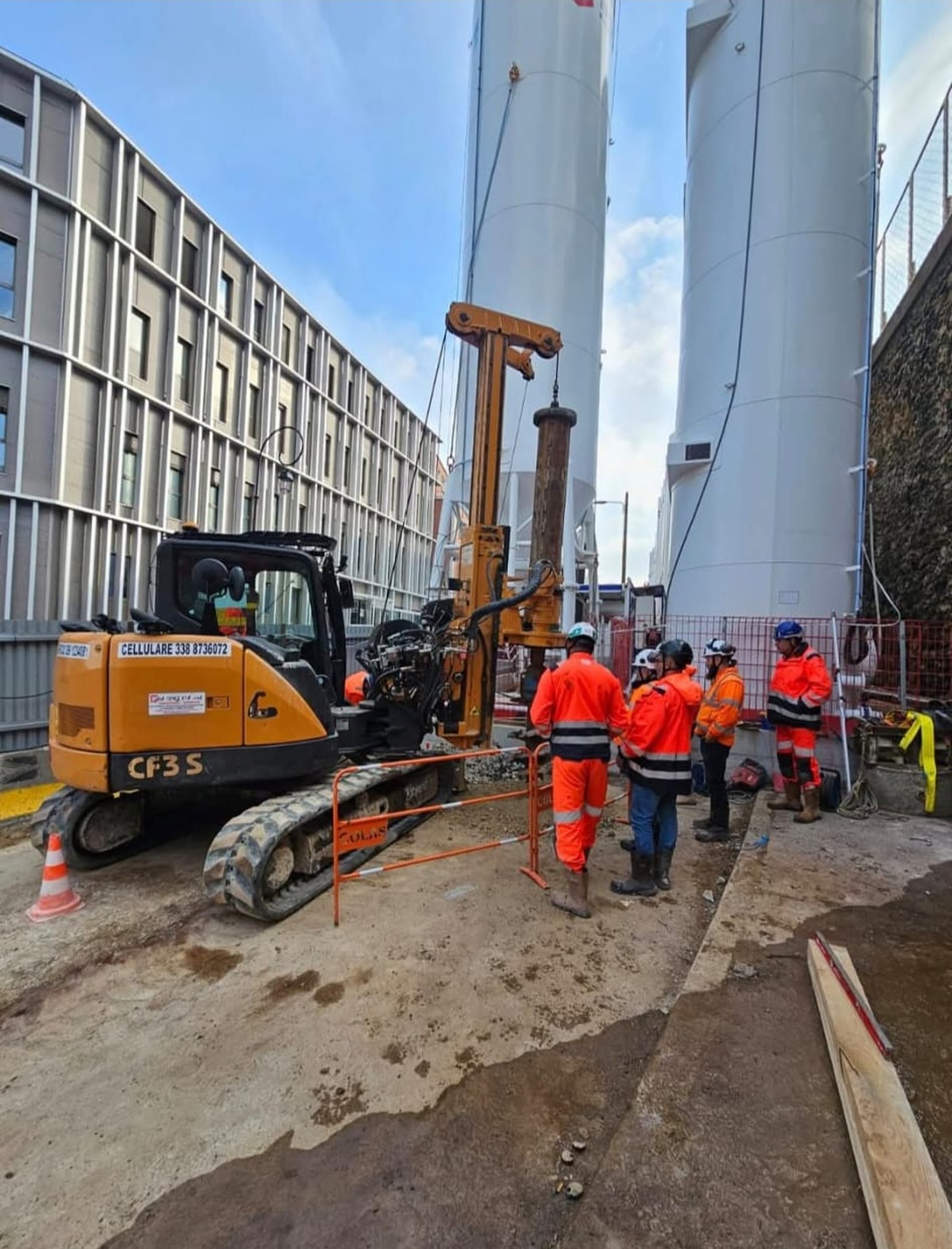 Lavori di trivellazione in cantiere